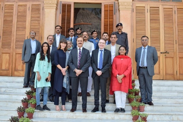L to R: Chief of Staff to the President, Rebecca Poole; Provincial Ombudsman Sindh Ajaz Ali Khan; IOI President Chris Field, as well as senior staff of the Provincial Ombudsman Sindh, members of the travelling delegation and Mohatta Palace Museum guides.