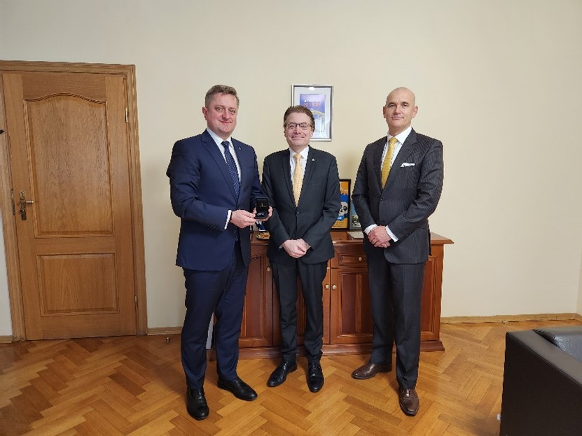 IOI President Chris Field with Australian Ambassador to Poland and Australian Ambassador to Ukraine 2022