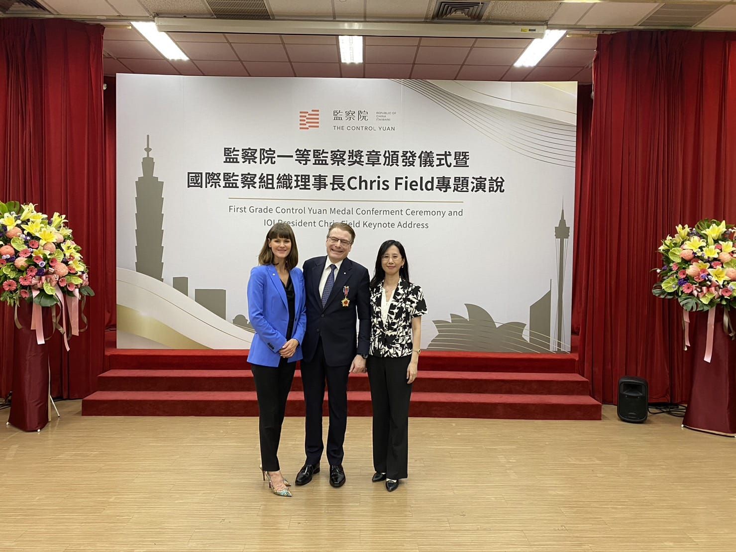 Left to right: Rebecca Poole, Chief of Staff to the IOI President; IOI President Chris Field PSM; and Doris Lin-Ling Uang, Director General, Dept. of Coordination and Planning, Control Yuan